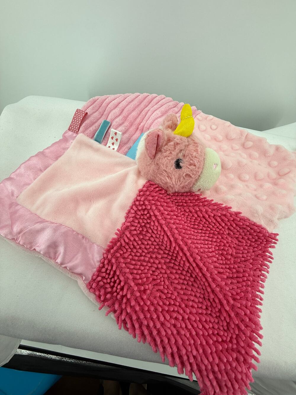 Make Believe Ideas Unicorn Baby Lovey Blanket Pink Minky Sensory Tags Plush